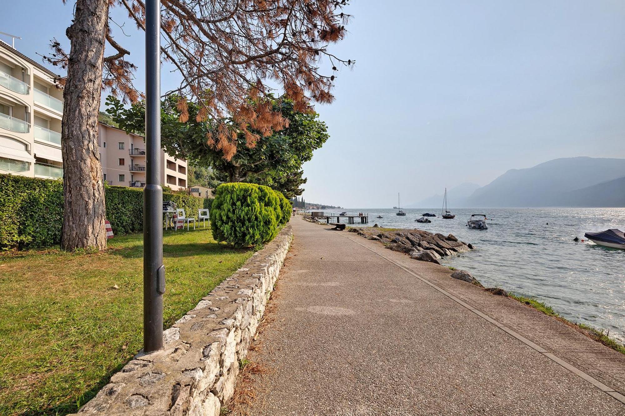 Apt Theo Val Di Sogno Garda Lake Malcesine Dış mekan fotoğraf